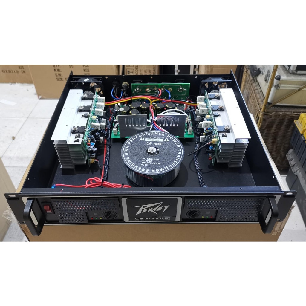 POWER AMPLIFIER PEAVEY CS 3000 / CS3000 GRADE A++