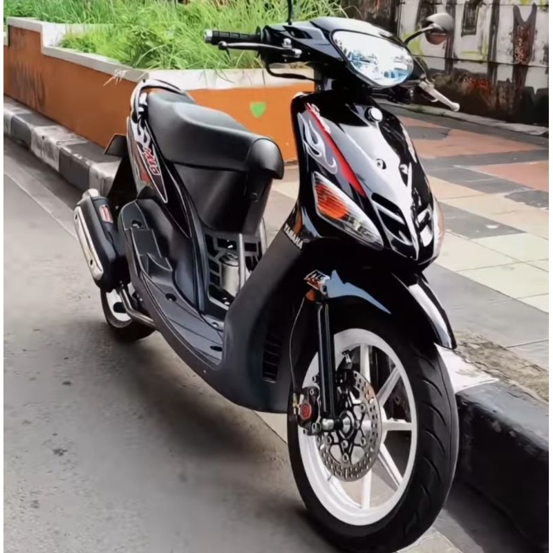 Striping Lis Stiker Standar Ori Yamaha Mio Sporty 2005 2006 Api Striping Mio Sporty 2006 merah biru 