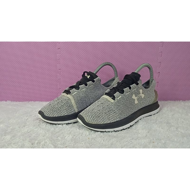 Sepatu pria wanita anak under armour size 36