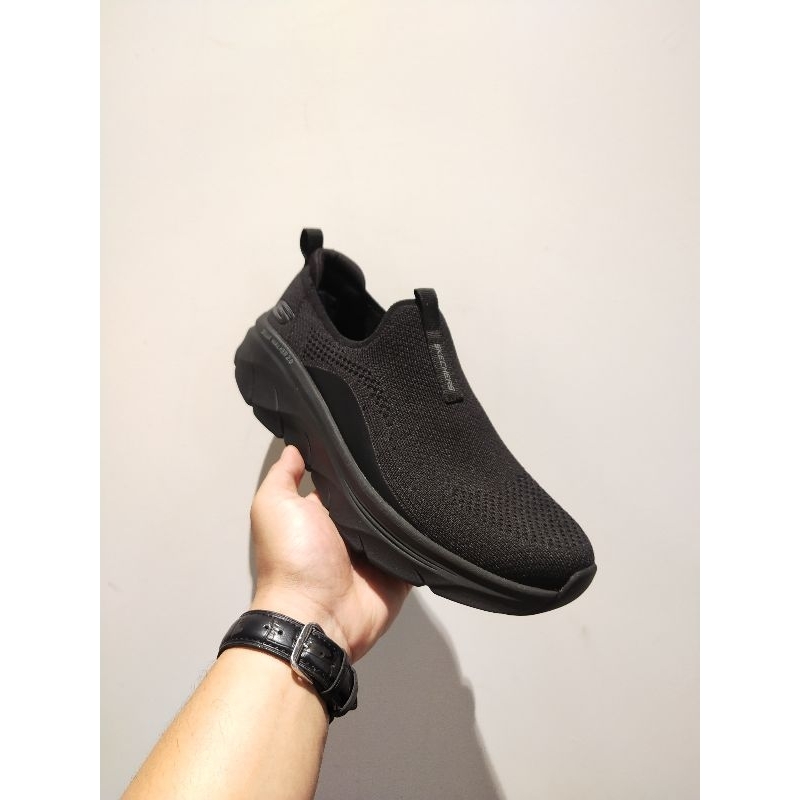 SEPATU PRIA TERBARU SKECHERS ORIGINAL SLIP ON D'LUX WALKER 2.0 HITAM