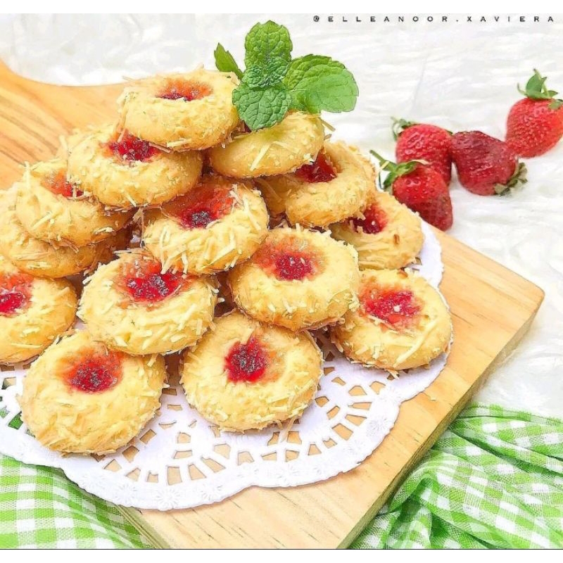 

Kue Thumprint Strawberry kue lebaran 500 Gram