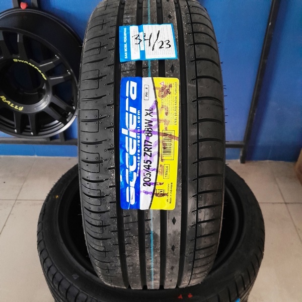 Ban mobil radial 205/45 r17 accelera phi ban mobil tubles 205 45 ring 17