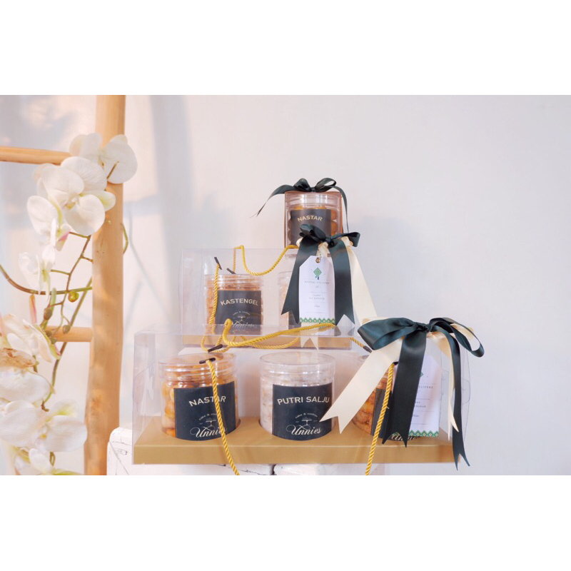 

hampers lebaran /kue kering /parsel lebaran /kado lebaran /hampers /ied hampers