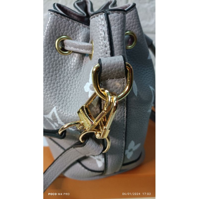 Tas Selempang Serut LV Premium