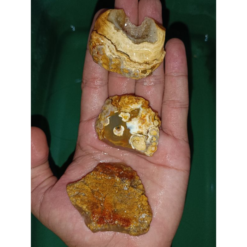 BAHAN NATURAL ROUGH BATU RAJA KRISTAL COKLAT KUNING  / BATU AKIK MOTIF GAMBAR