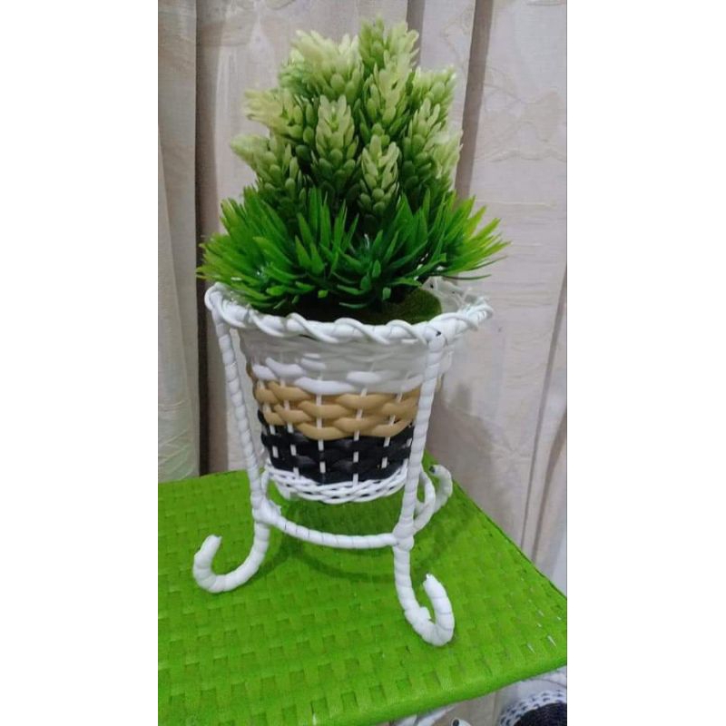 VAS BUNGA KAKI BESI/VAS BUNGA CANTIK/ VAS BUNGA ANYAMAN/ VAS BUNGA ROTAN SINTETIS/VAS BUNGA/GROSIR  