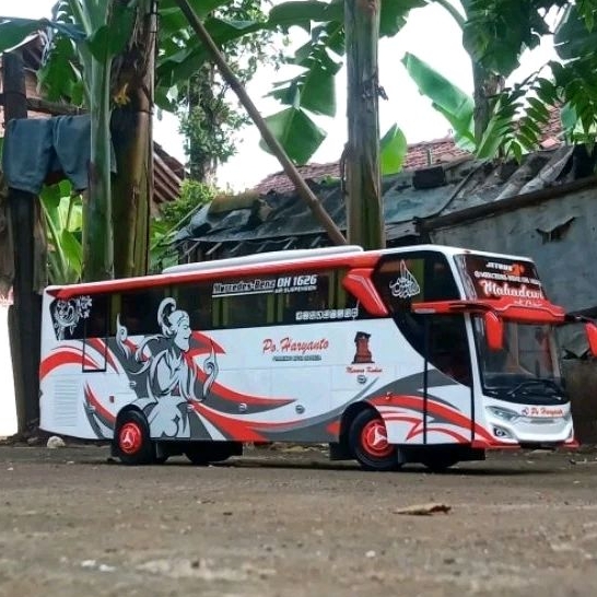 miniatur bus Haryanto putih full lampu leed mainan anak kado ulang tahun keren