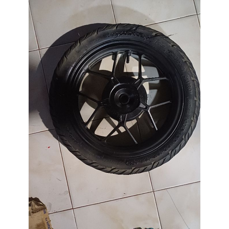 velg belakang vario 150 old original