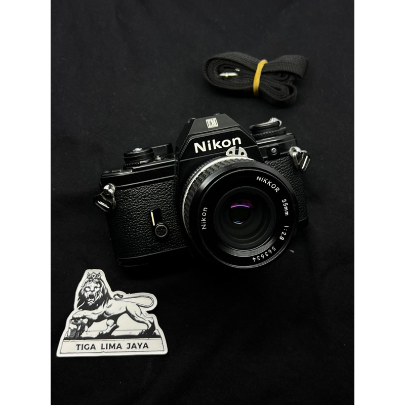Nikon Em + Nikkor 35mm F2.8 Ais Film Camera Analog Contax Leica Olympu Canon Nikon f
