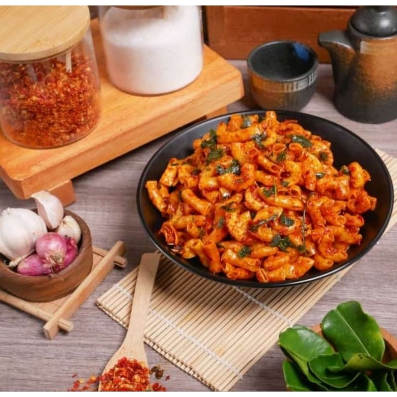 

MAKARONI BUMBU BASAH PEDAS GILA DAUN JERUK PREMIUM