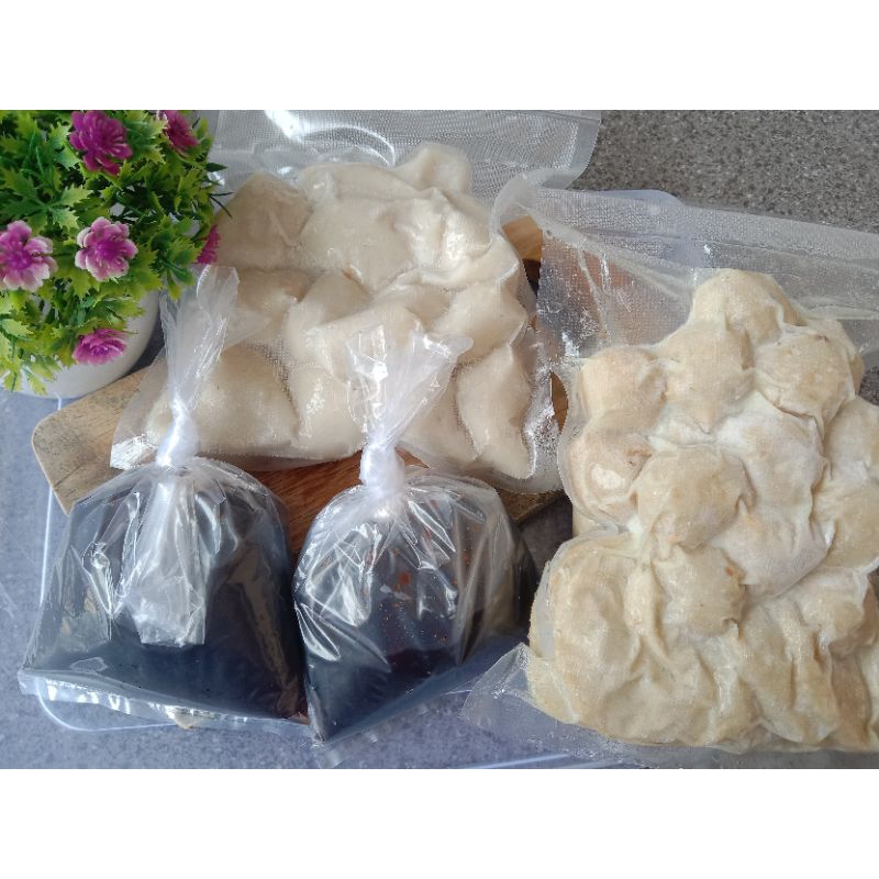 

Paket pempek 100A 100%ikannya terasa