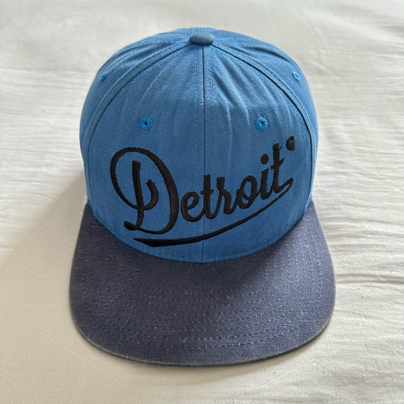 Topi Carhartt (Detroit) X Starter snapback second