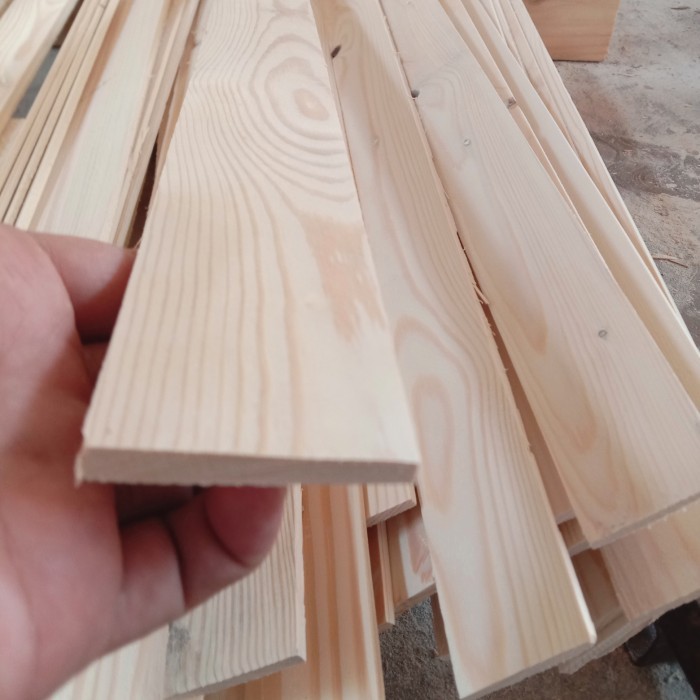 1 ikat isi 6 RENG LIS KAYU TIPIS JATI BELANDA 0,5CM X 3CM XPANJANG 1METER