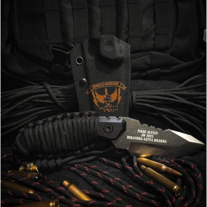 PISAU TACTICAL PARACORD