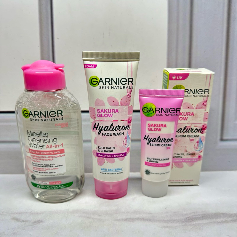 paket 3in1 garnier sakura glow day cream serum 30ml + facial foam Garnier sakura 50 ml & micellar wa