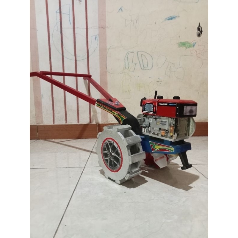 mainan anak miniatur traktor  sawah mainan edukasi tradisional anak laki laki/ traktor  kayu oleng/ 