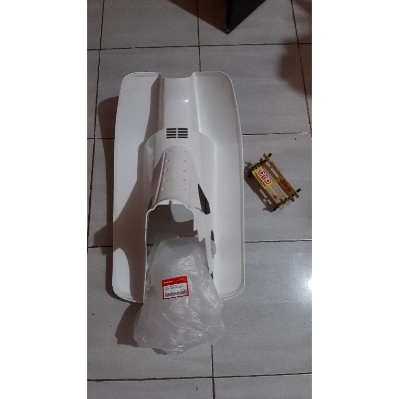 Honda EX 5 Astrea Prima cover lentur sayap legshield leg shield
