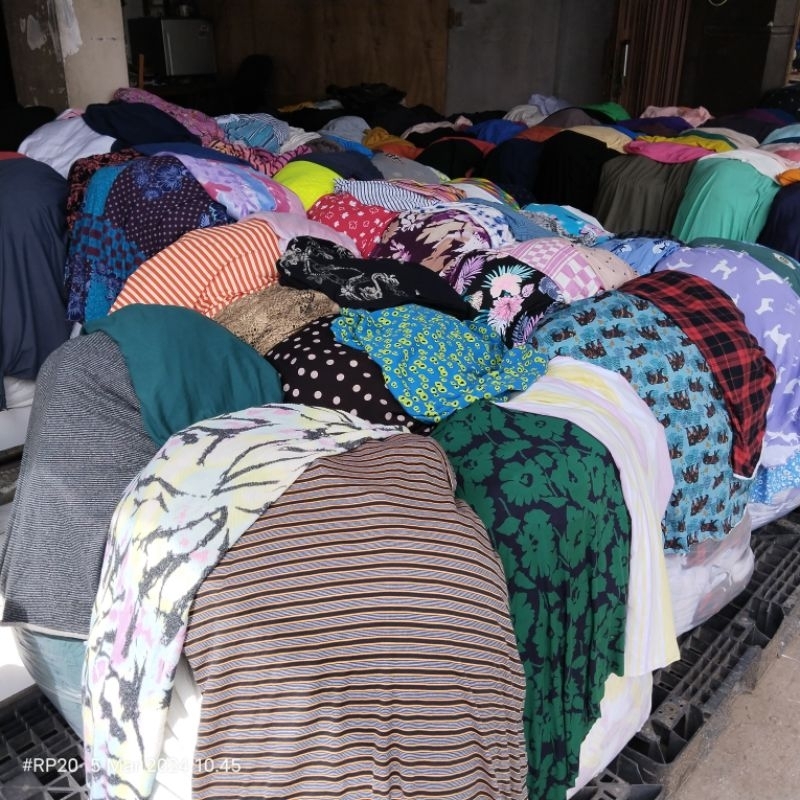 HARGA/0,5 M I KAIN KAOS KATUN MOTIF I KAIN KAOS MOTIF BUNGA I BAHAN KAOS MOTIF BUNGA I BAHAN KAOS