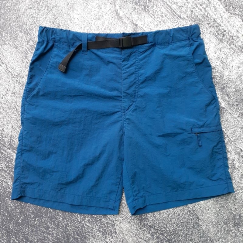 CELANA PENDEK UNIQLO GEARED UTILITY NYLON SHORT PANTS