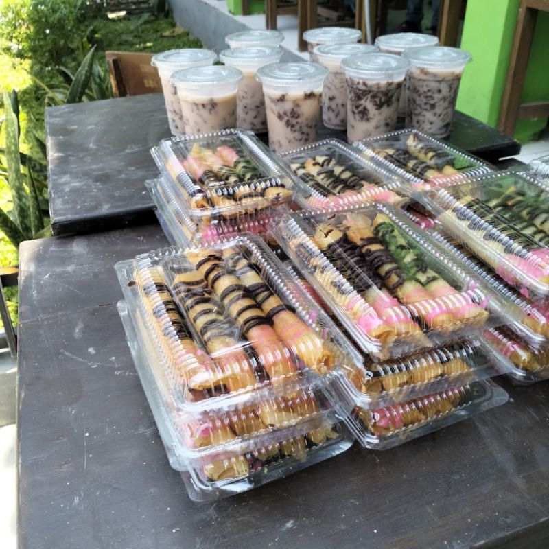 

Banana Roll dan Es coklat lumut