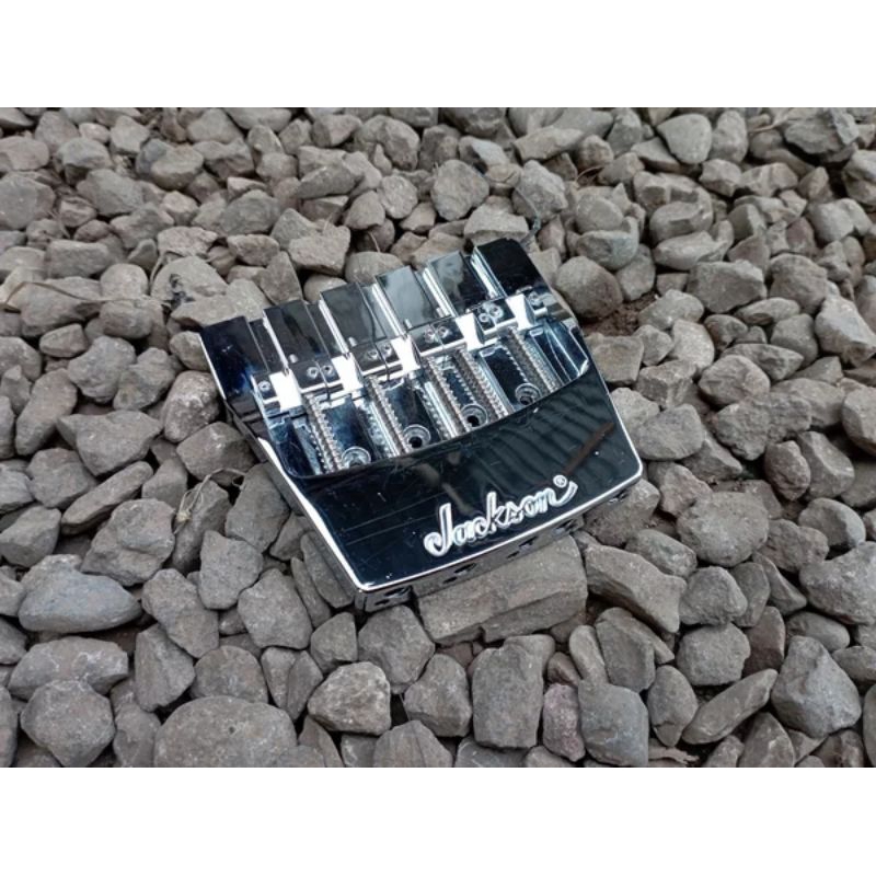 Bridge Bass Jackson Bacher V Hardtail 5 String