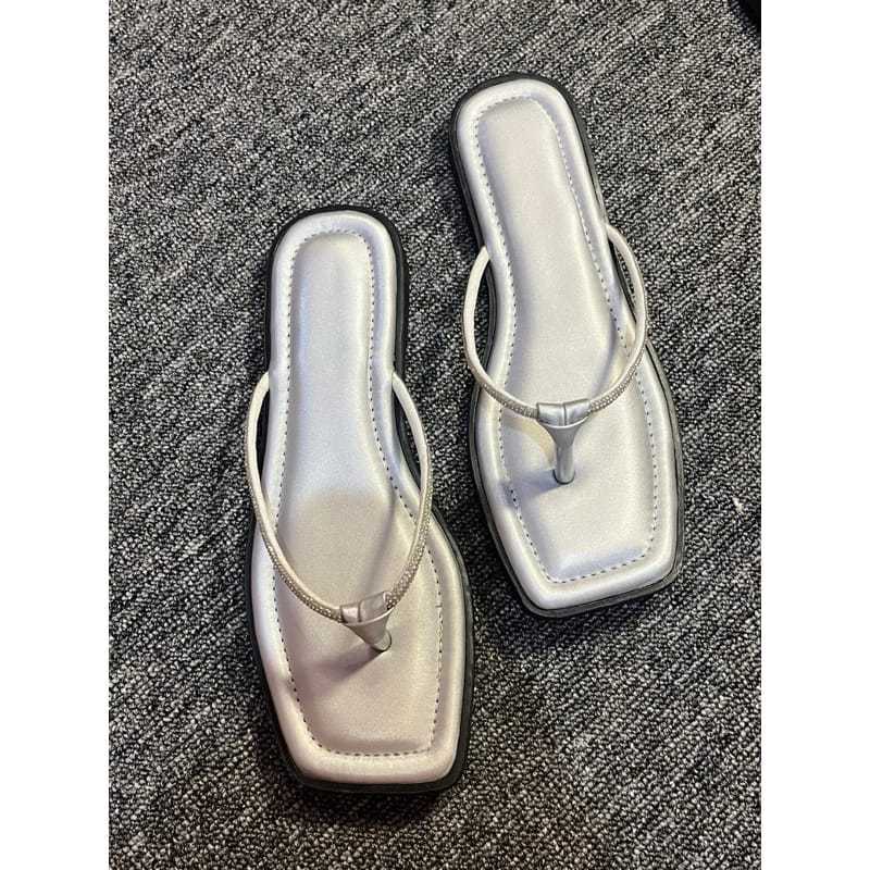 Sheila - sandal teplek wanita import  sandal teplek wanita terbaru sandal teplek wanita