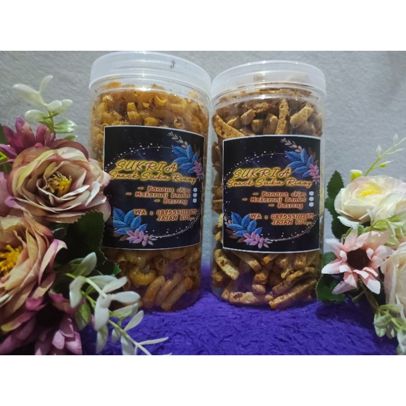 

paket bundling 2 toples makaroni bantet + basreng @ 500gram..