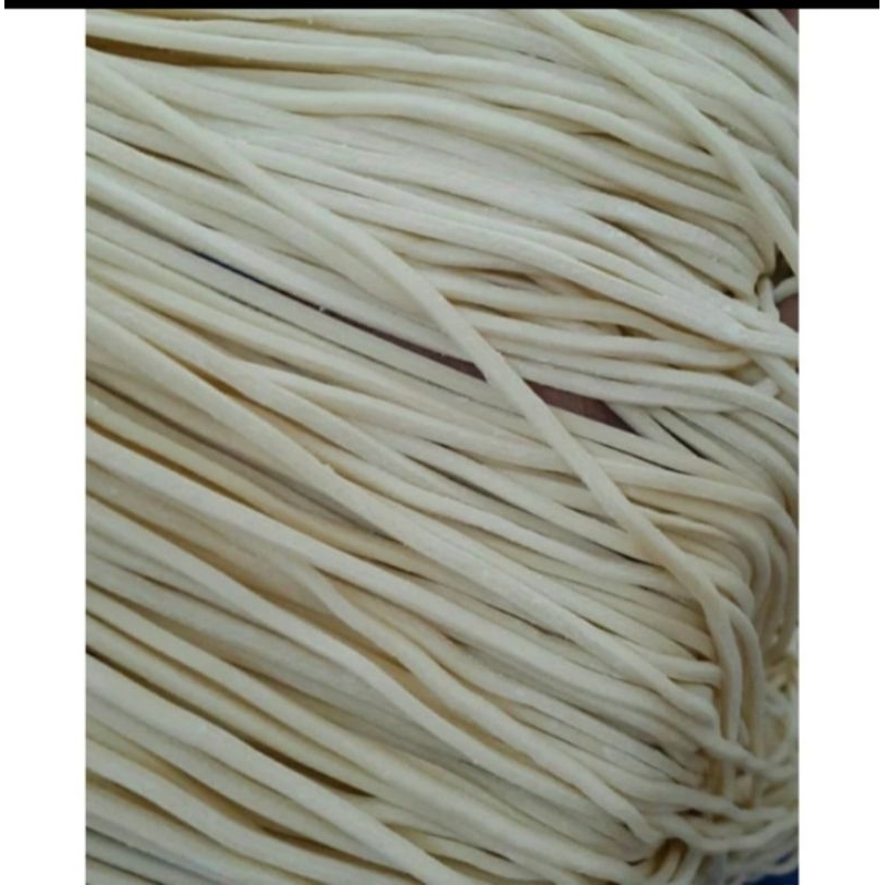 

mie pangsit/mie gacoan/mie setan/mie telur/mie bulat