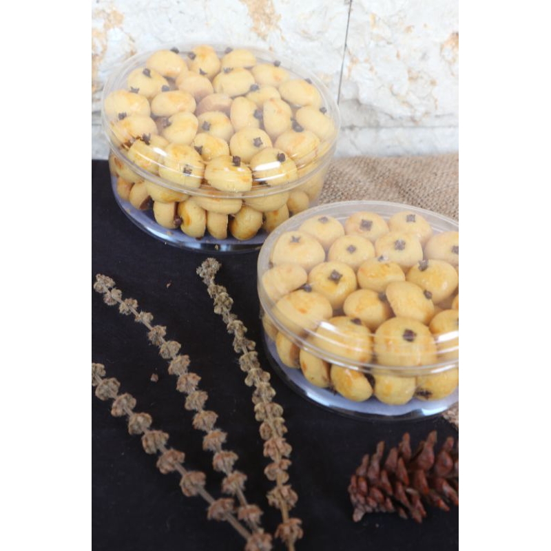 

nastar cengkeh 500gr