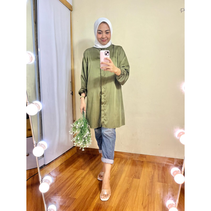 Salsa silk tunik/ shika boutique/ tunik silk premium/ atasan tunik/ atasan silk/ atasan silk premium