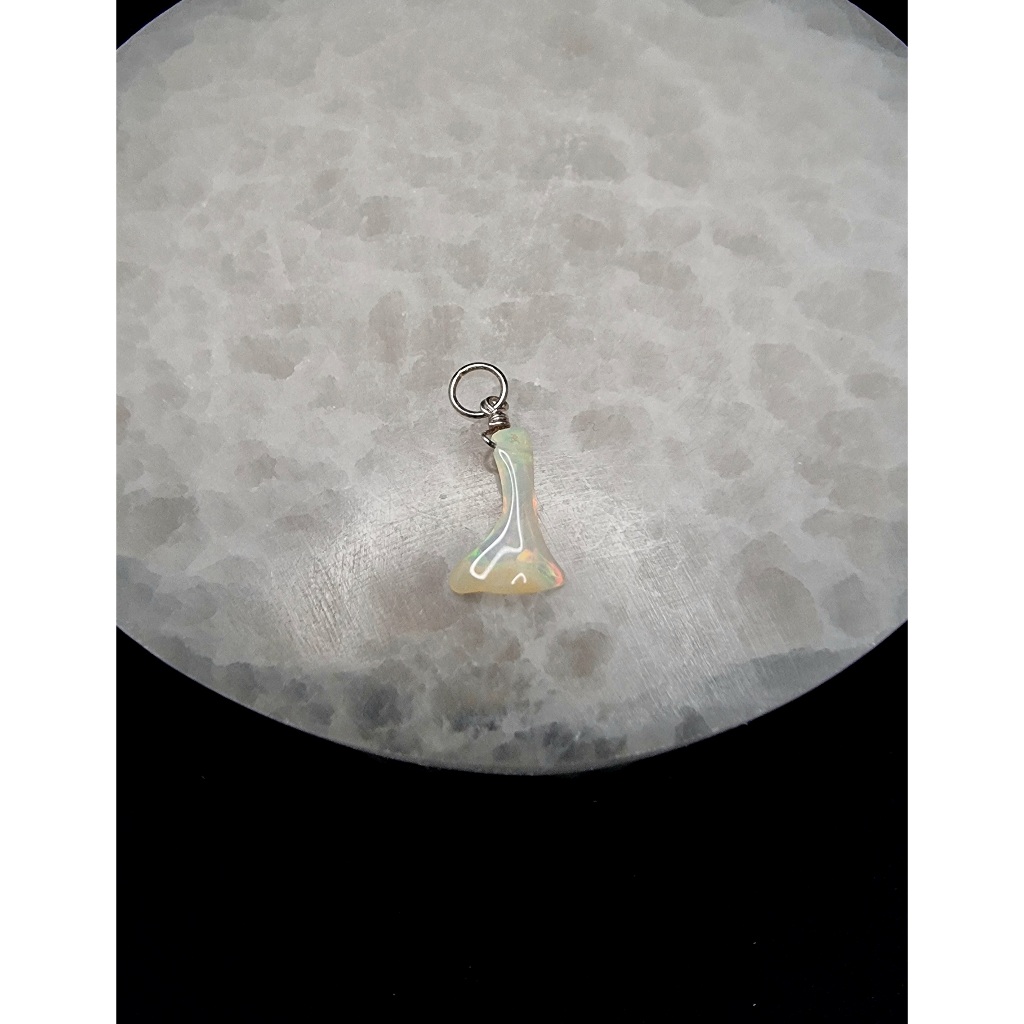 Kalung Liontin Batu Fire Opal Mexico Pendant Lucky Charm 13mm C1395