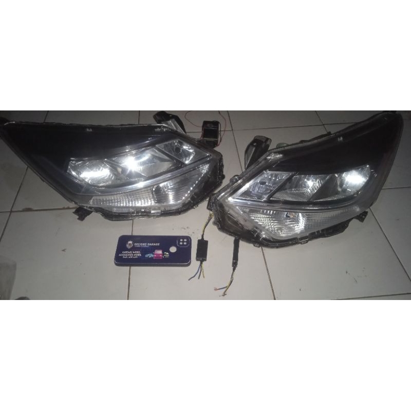 lampu depan sigra/calya facelift soket pnp