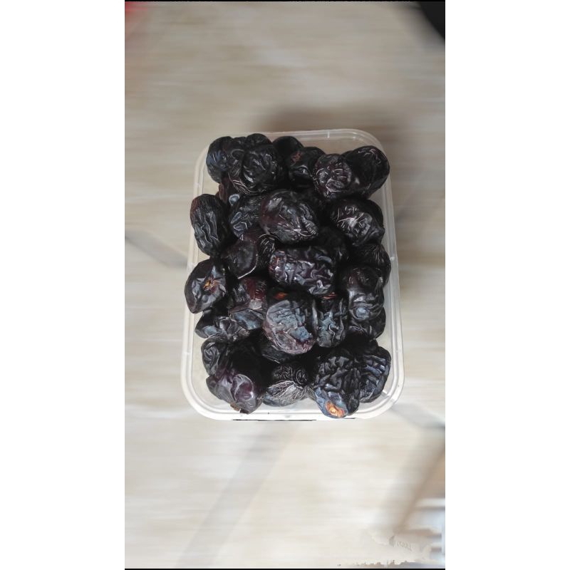 

Ajwa Madinah Premium / Ajwa Asli Madinah 100 % (KUALITAS TERBAIK)