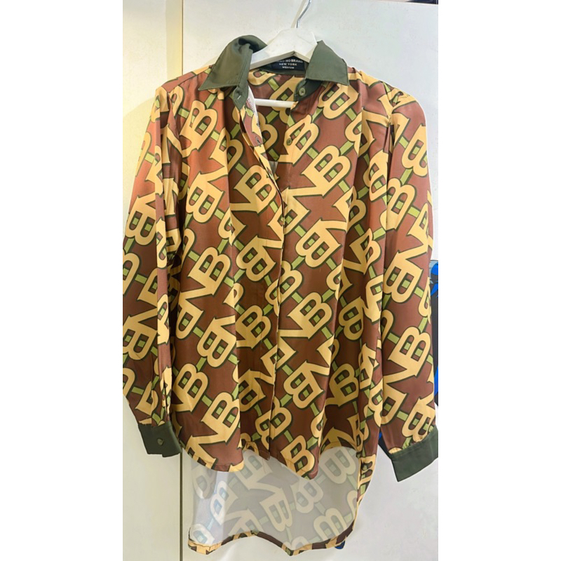 Preloved Top Monogram Brand no brand BNB