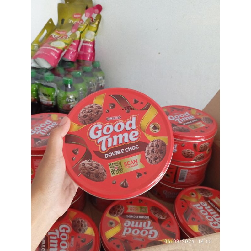 

Goodtime kaleng biskuit lebaran cokelat goodtime 149gr