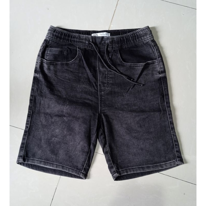 Zara celana pendek pria (sale defect)