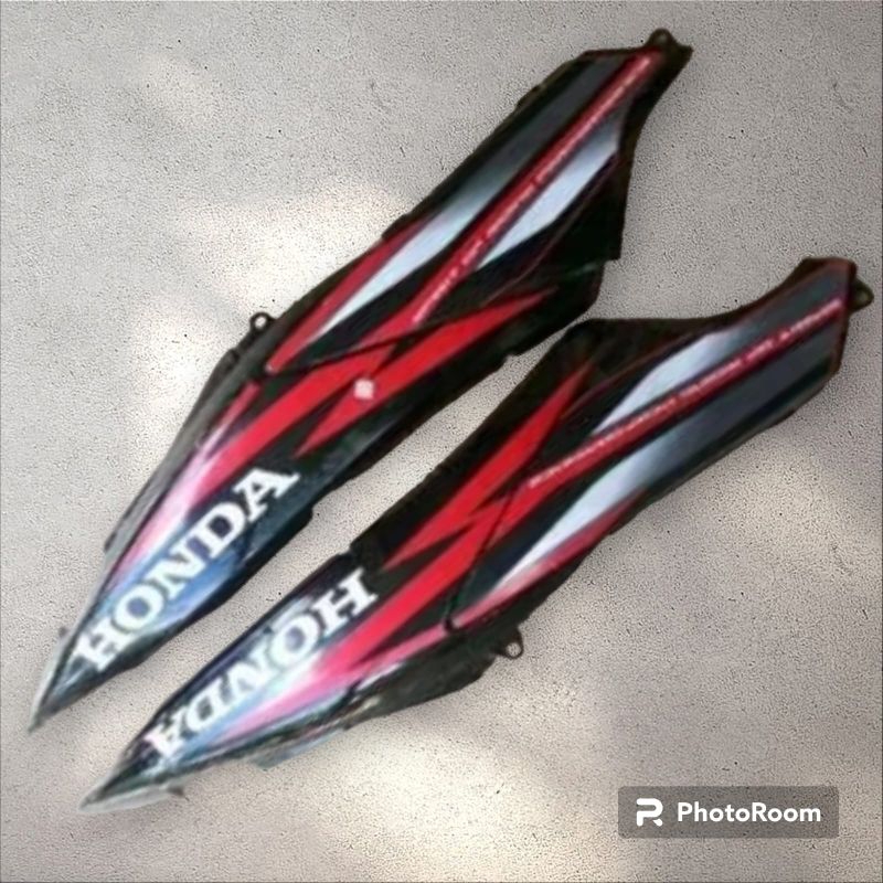 BODY SUPRA X 125 lama SET kanan kiri plus stiker