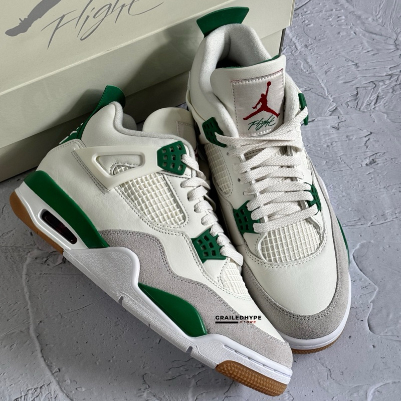Air Jordan 4 x Nike SB Retro Pine Green | DR5415 103