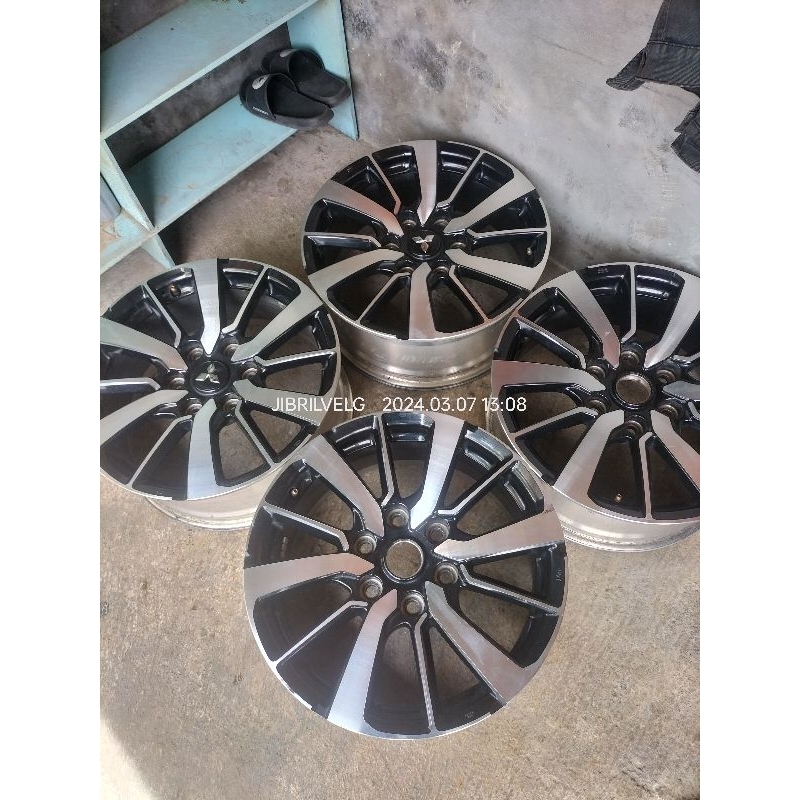 Velg OEM Pajero Dakar sport R18