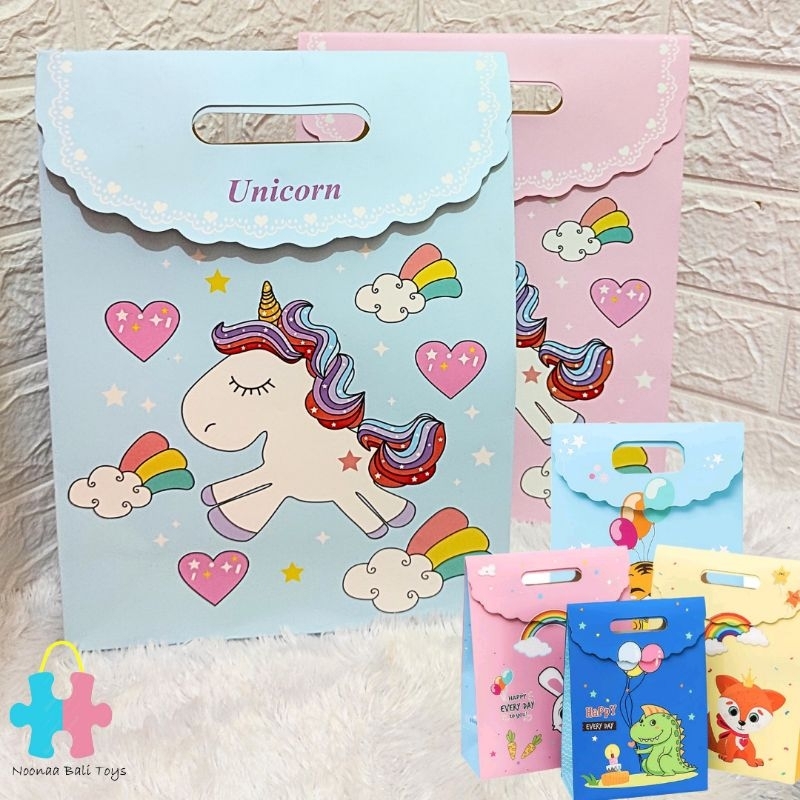 

Gift Bag Bungkus Kado Paper Bag Goodie Bag Ulang Tahun