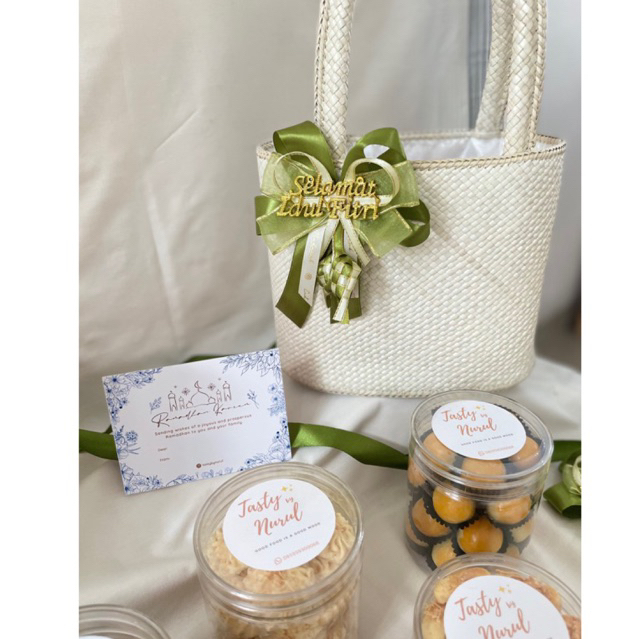 

Almeera Hampers Lebaran