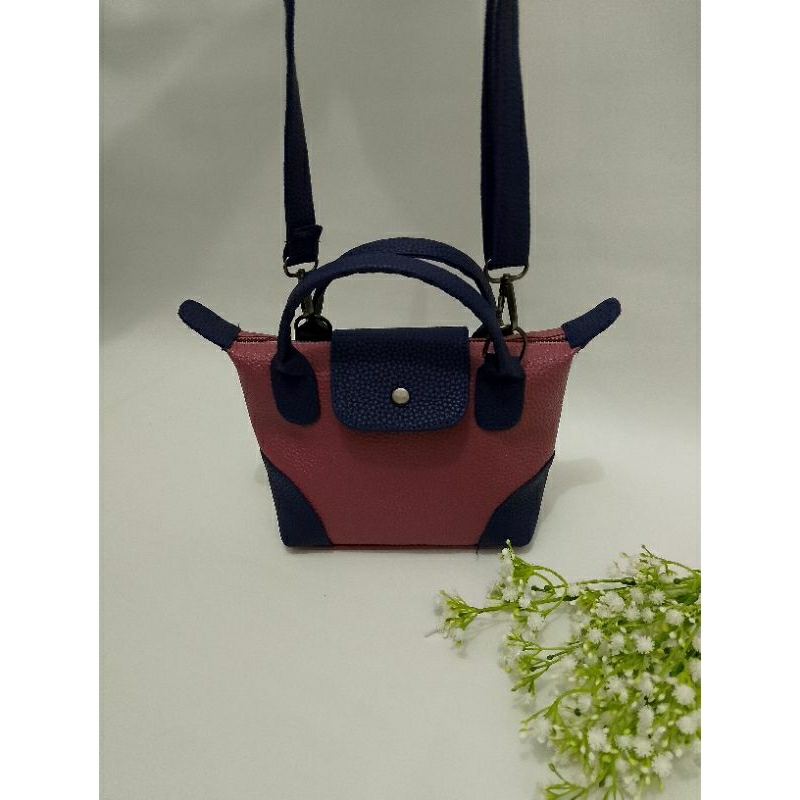 tas wanita , tas selempang brissel tas cantik dan kekinian