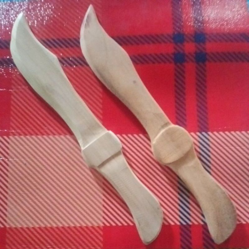 Pisau Belati Kripen Kayu Alat Untuk Latihan Olahraga Silat Beladiri Anak