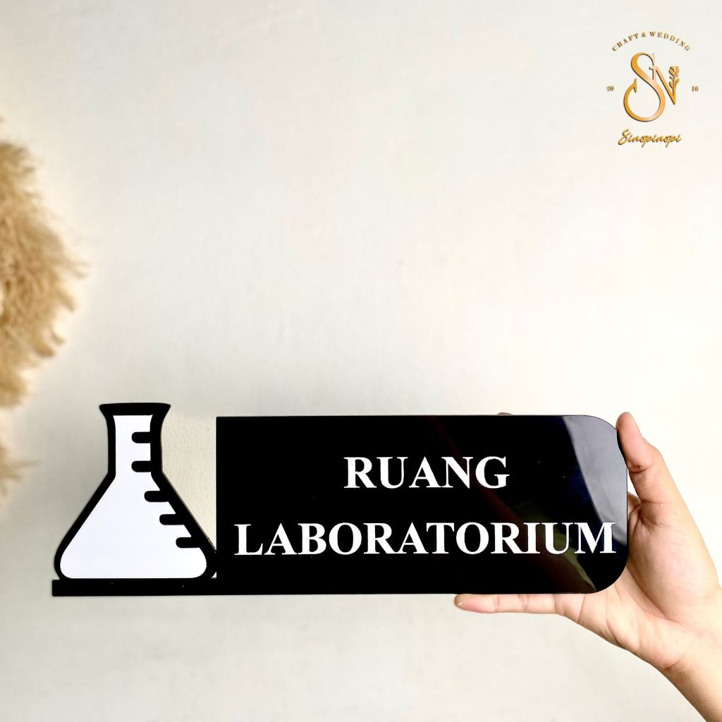 

Sign Akrilik Ruang Laboratorium l PAPAN NAMA Laser Timbul Grafir Ruang Laboratium