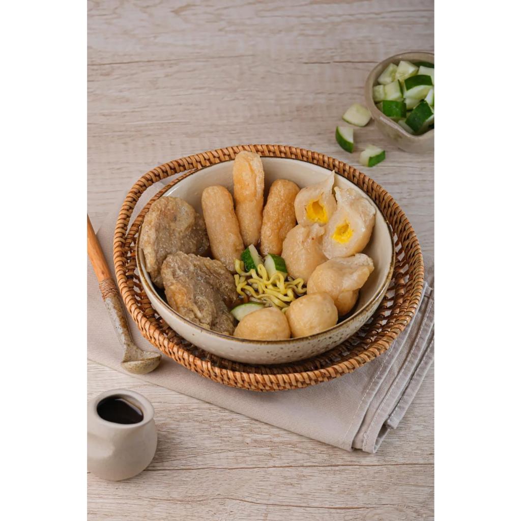 

Pempek Palembang Lengkap Mie dan Cuko