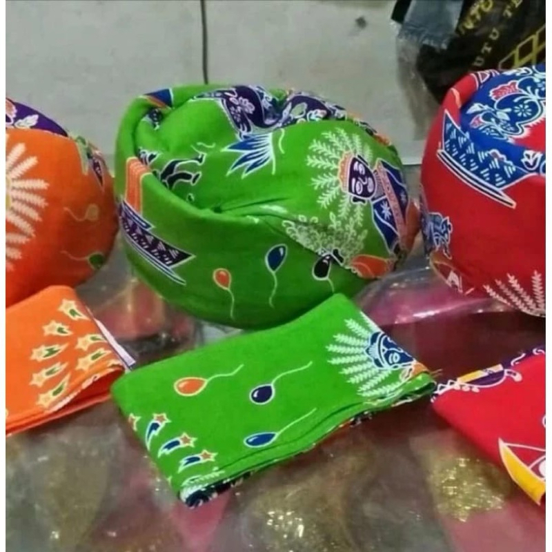 Blankon Abang Jakarta / Blankon Abang None / Blankon Betawi
