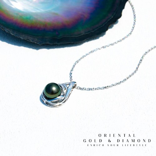 Black Pearl Moissanite : Natural Tahitian Diamond Pendant Necklace