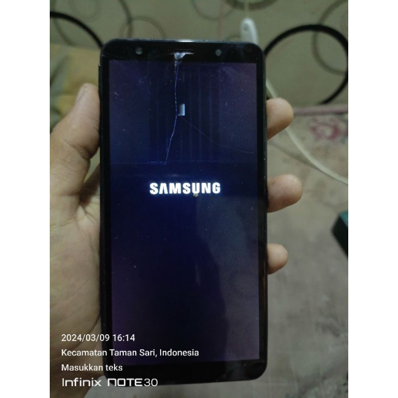 Mesin atau Hp samsung A7 2018 NFC ram 4 deskripsi difb