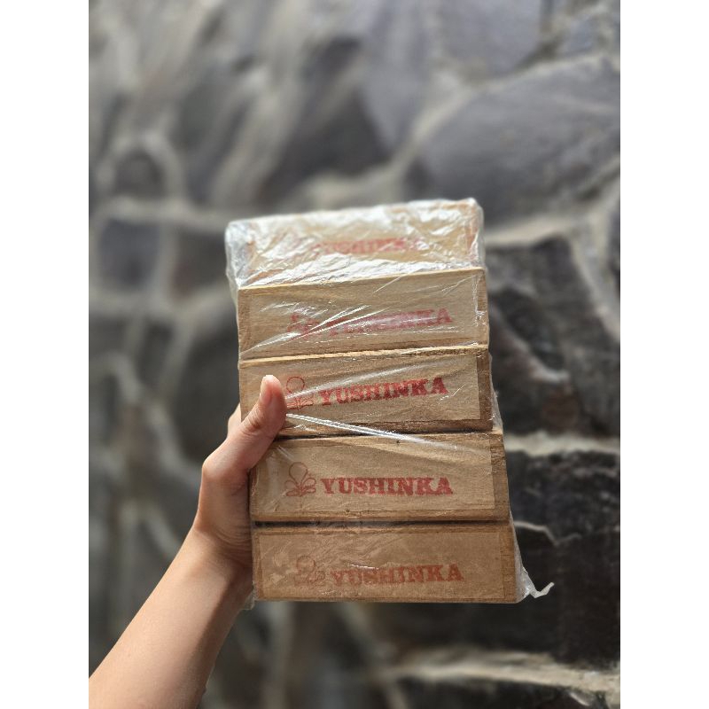 

Penghapus Papan Tulis Merk Yushinka