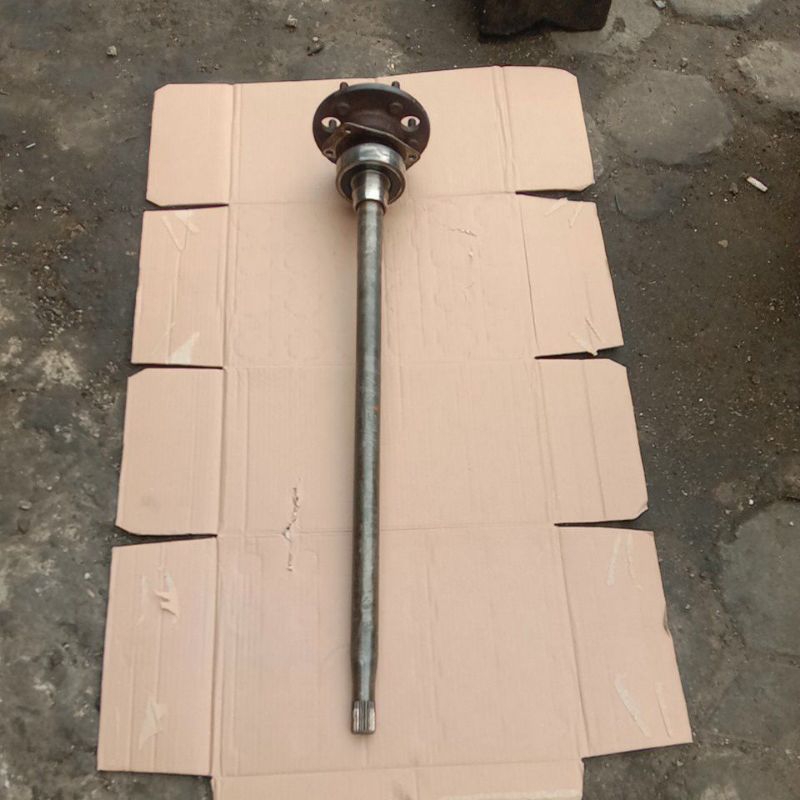 as roda belakang grand max sebelah kiri(panjang)